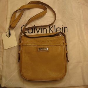 NWT Calvin Klein Shoulder bag purse cross body with storage bag light tan
